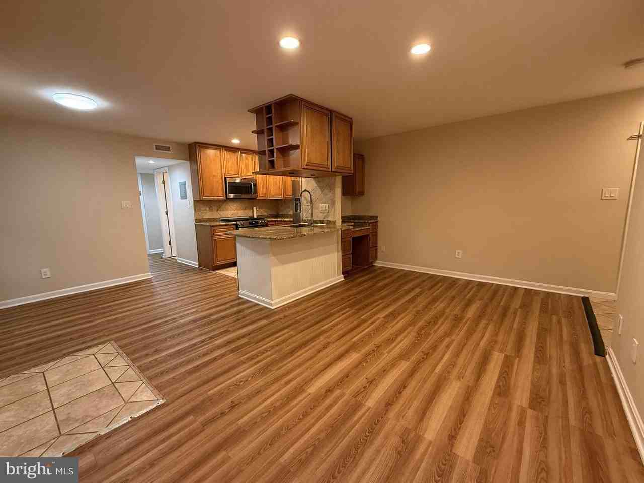 4937 Americana Dr #T3 - Photo 4 of 20