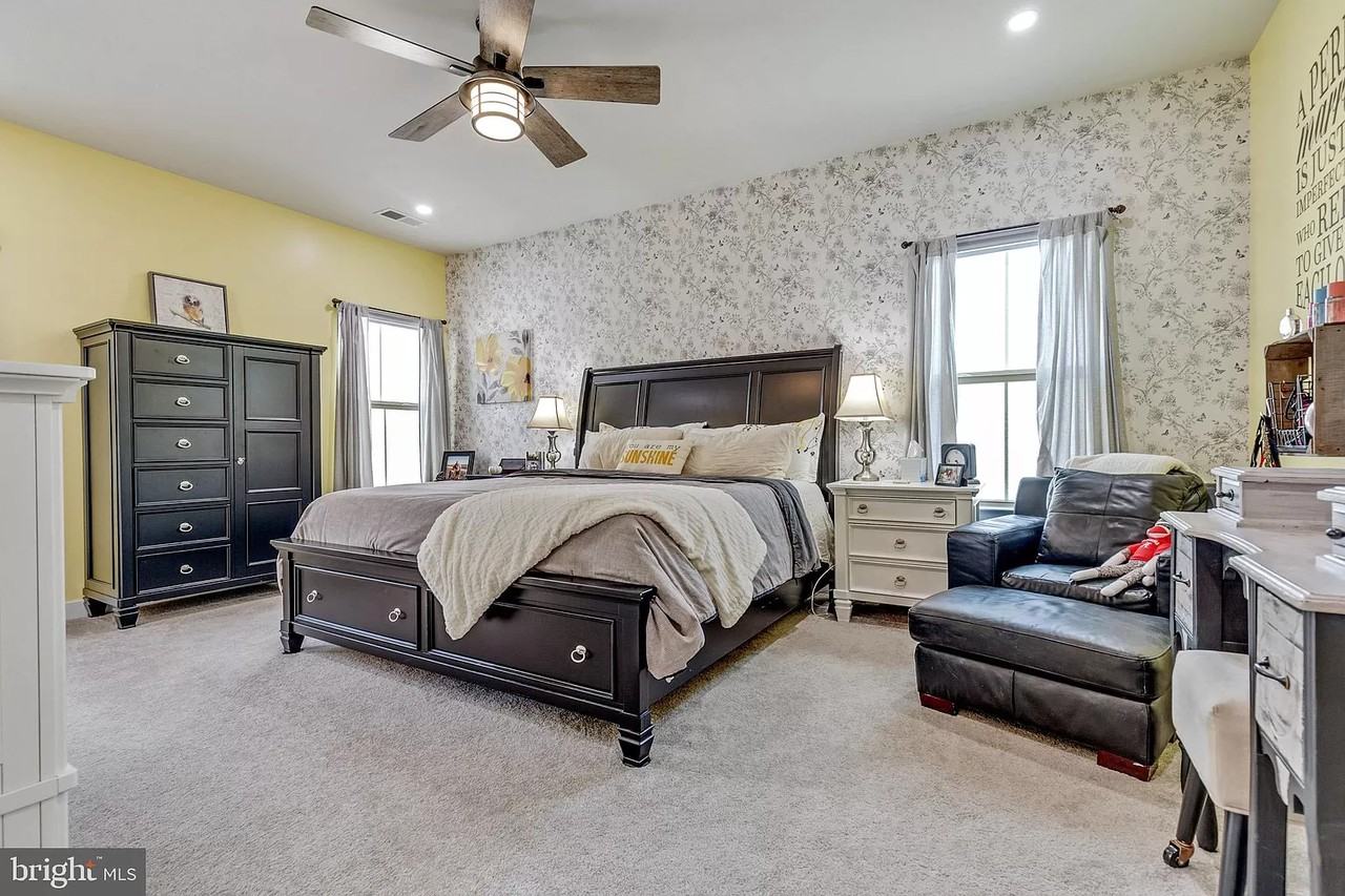 18027 Red Mulberry Rd - Photo 7 of 11