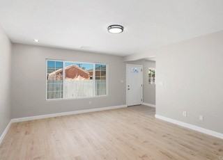 6945 Saranac St - Photo 4 of 14