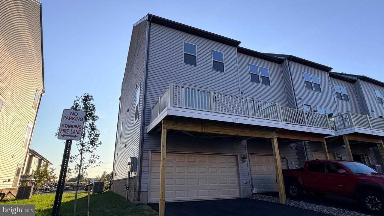 8971 Katherine Johnson Ave - Photo 2 of 50