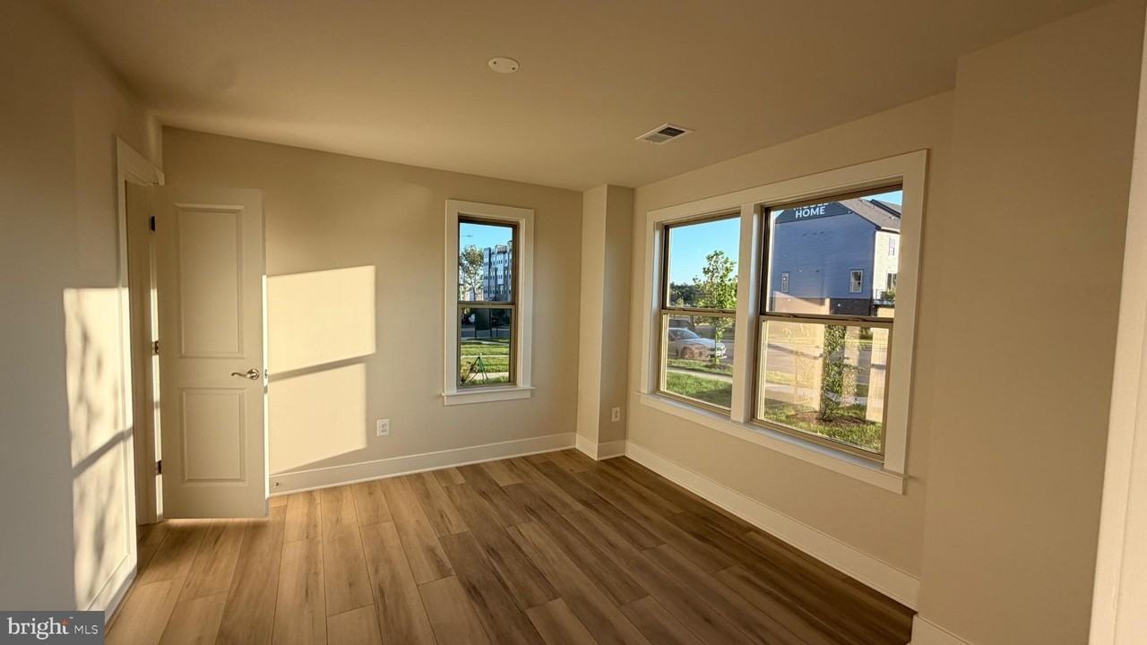 8971 Katherine Johnson Ave - Photo 7 of 50
