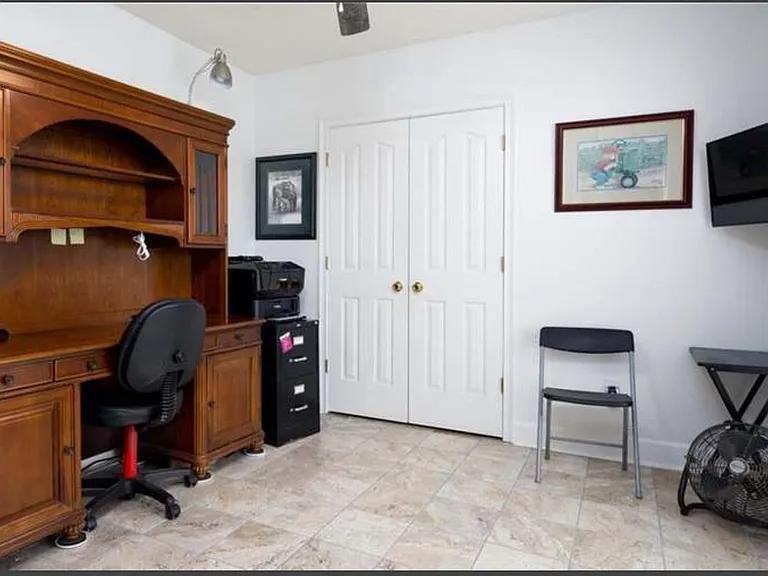 31 Fallowfield Dr - Photo 6 of 12