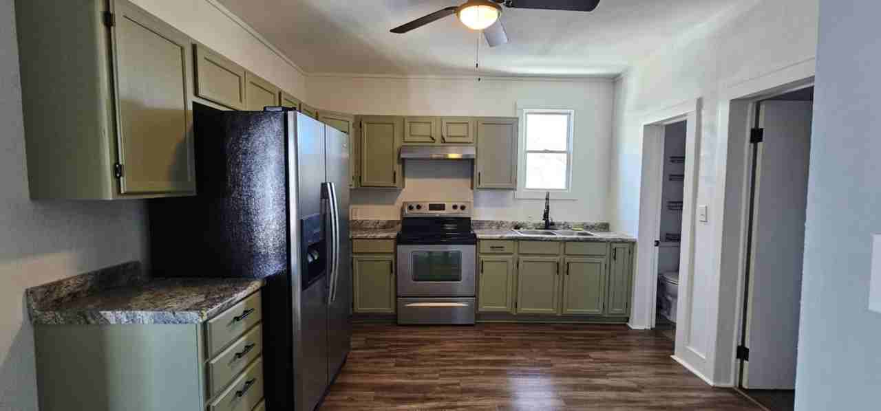 128 E 10th Ave #128B - Photo 5 of 8