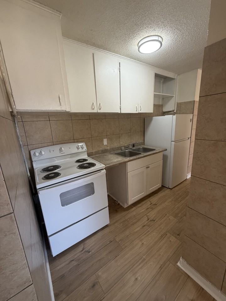 1600 N Fairfield St - Photo 5 of 7