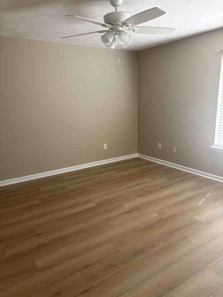 900 Cammaron Way - Photo 5 of 12