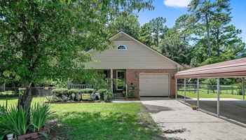 featured image of 496 Lindsay Rd