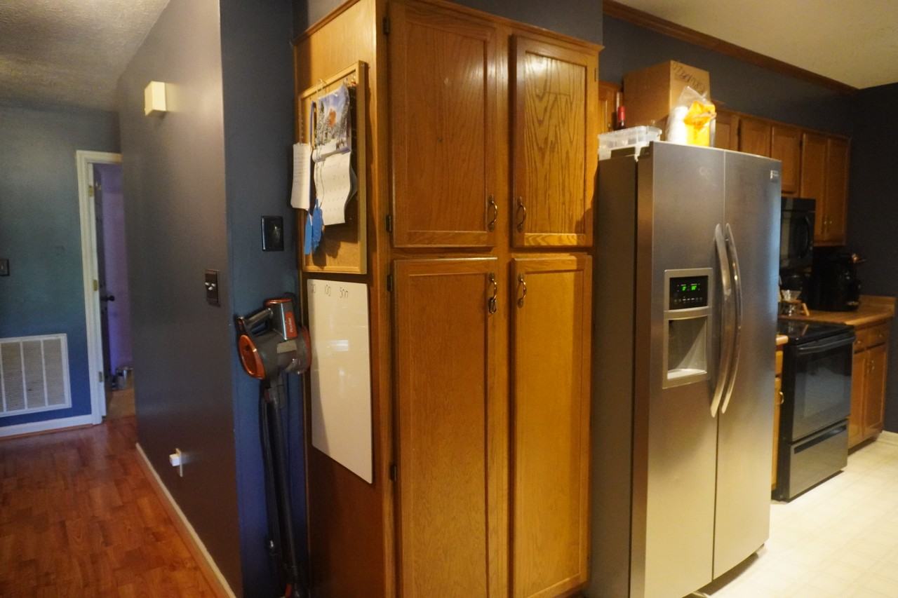 496 Lindsay Rd - Photo 6 of 17