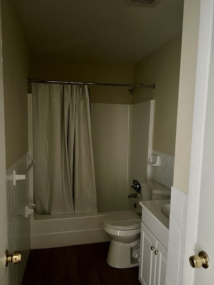 1 Adams Cir #G - Photo 2 of 7