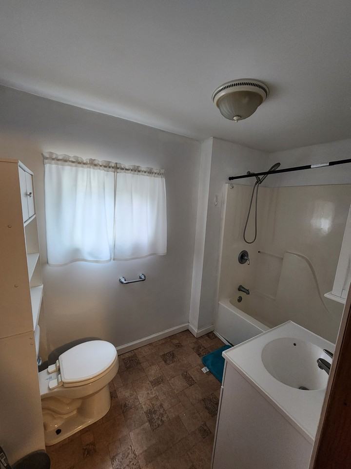 311 Crawford Run Rd - Photo 2 of 16