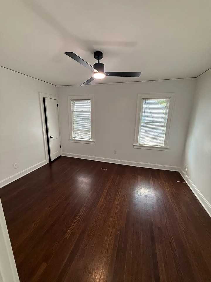 6210 Harrison St - Photo 6 of 8