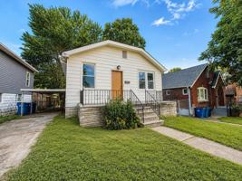 featured image of 8527 Philo Ave