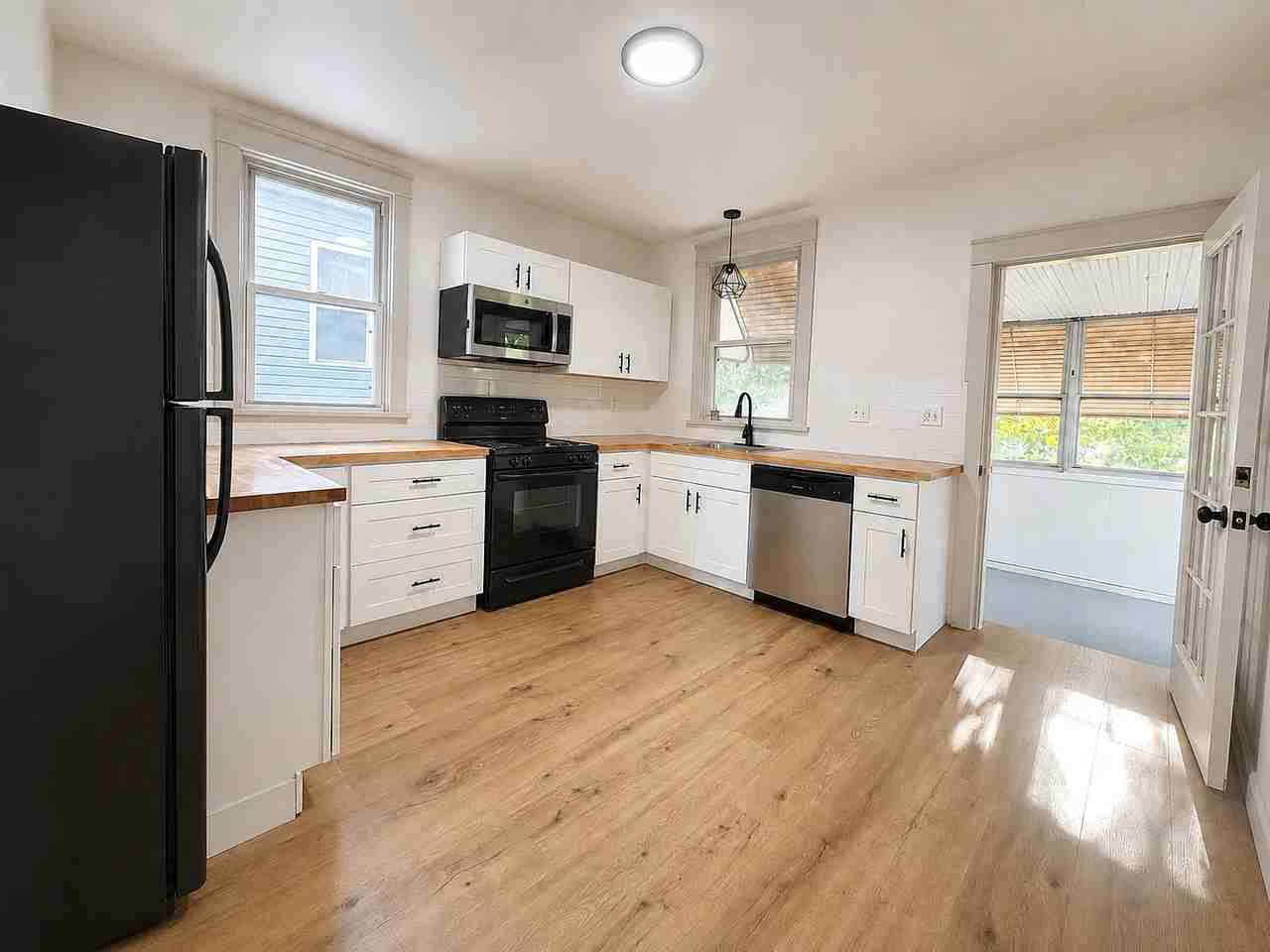 8527 Philo Ave - Photo 6 of 19