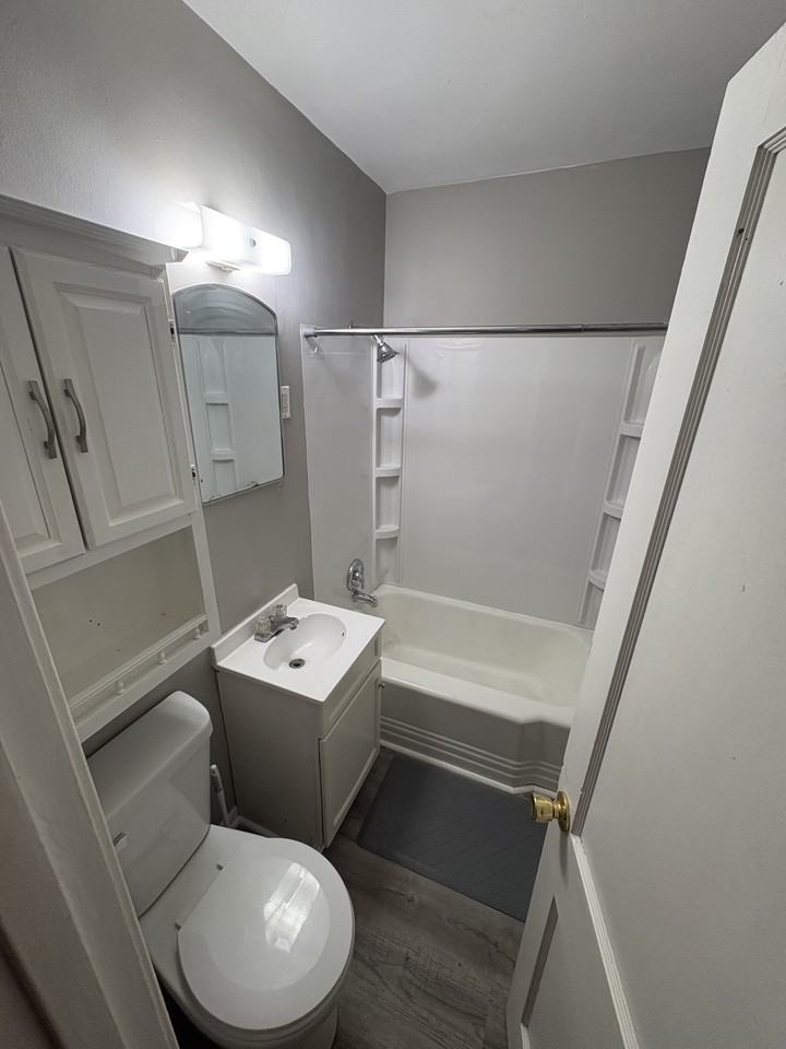 257 N 29th St - Photo 2 of 11