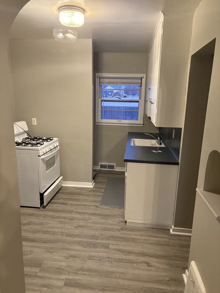 257 N 29th St - Photo 6 of 11