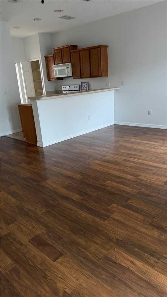 2275 Brancaster Cir - Photo 5 of 8