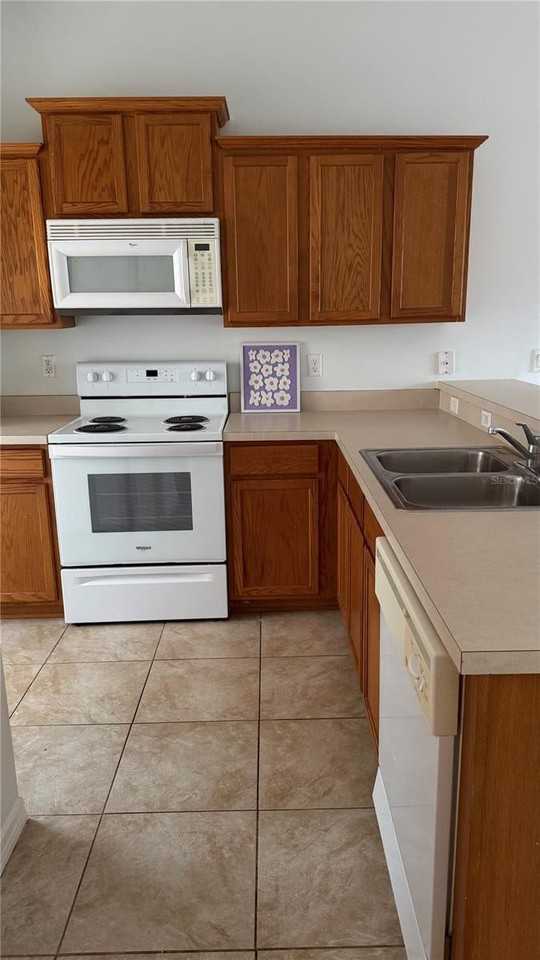 2275 Brancaster Cir - Photo 6 of 8