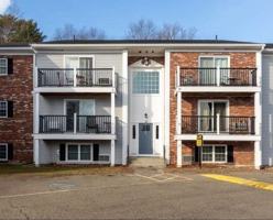 featured image of 15 Chapel Hill Dr