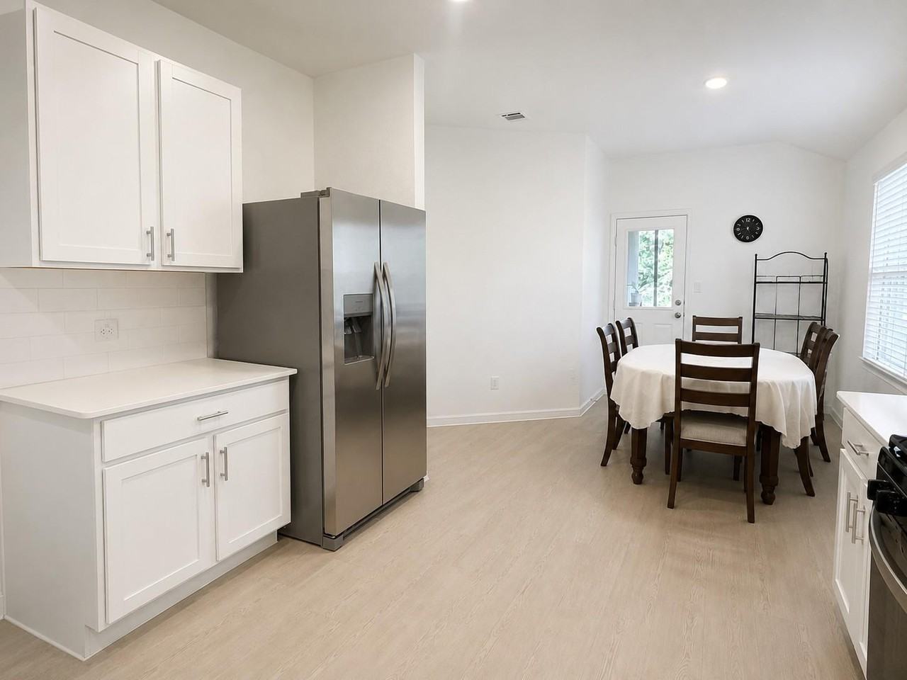 162 Cibolo Creek Loop - Photo 5 of 16