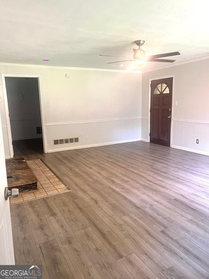 3324 Miller Rd - Photo 3 of 31