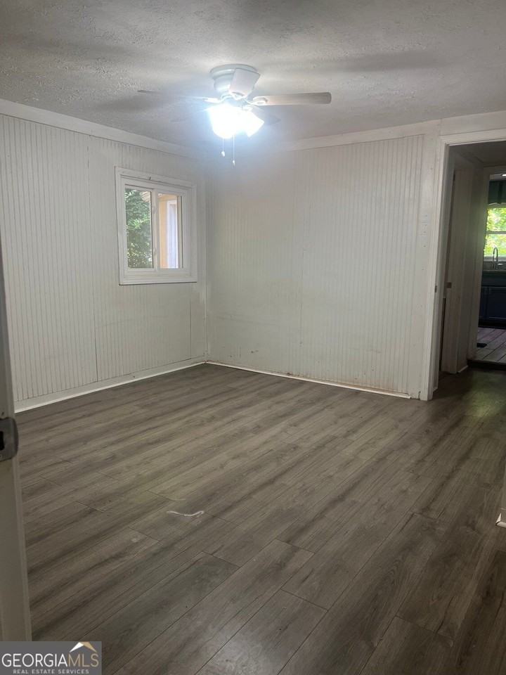 3324 Miller Rd - Photo 6 of 31