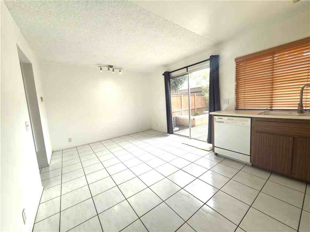 13 Eastmont Unit 41 - Photo 3 of 24