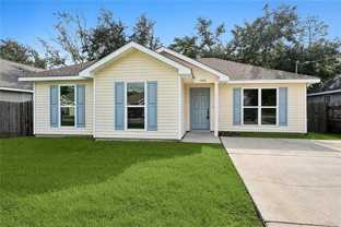 530 Northshore Ln - Photo 1 of 1