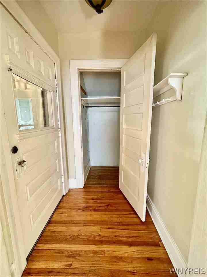 373 Woodward Ave - Photo 4 of 22