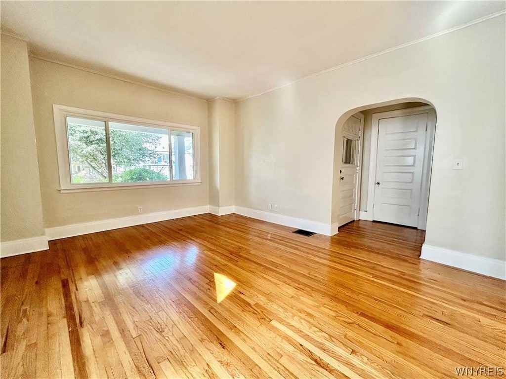 373 Woodward Ave - Photo 5 of 22