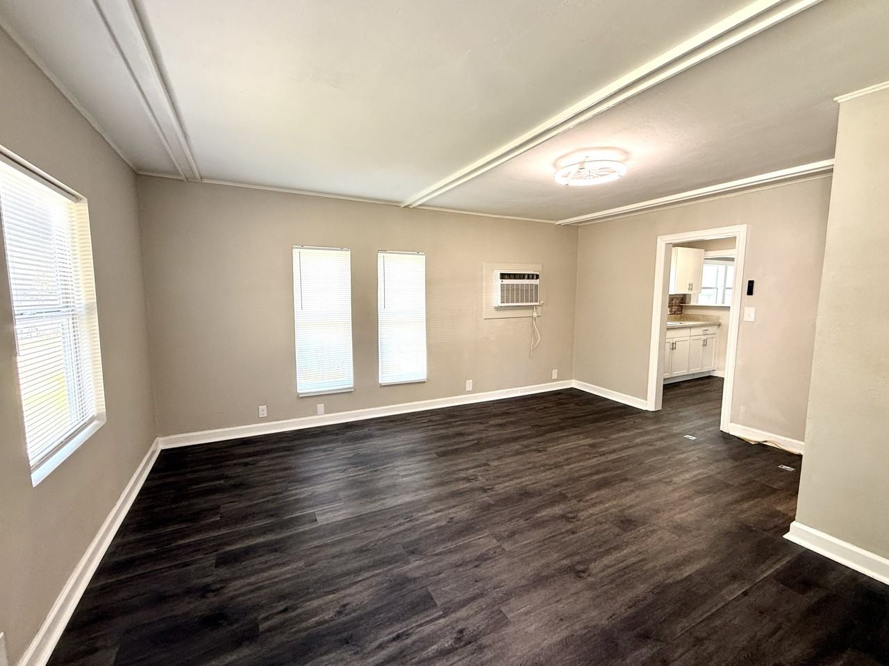 1424 B St Nw #1 - Photo 7 of 26