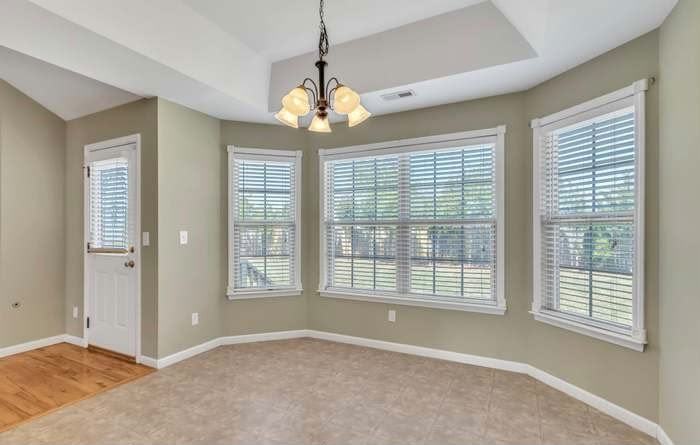 701 Patriot Lane - Photo 6 of 10