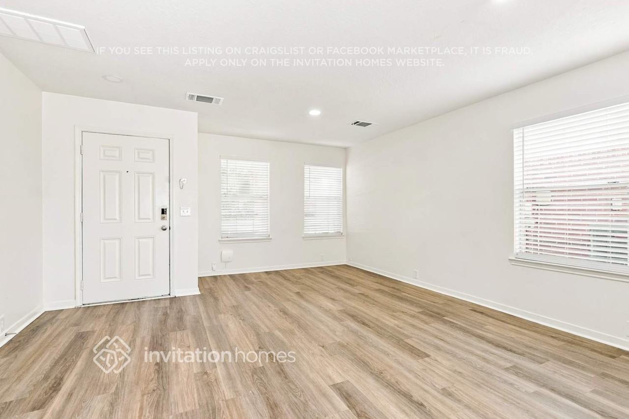 17634 S Summit Canyon Dr - Photo 5 of 18