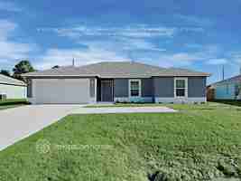 featured image of 1497 Sw California Blvd