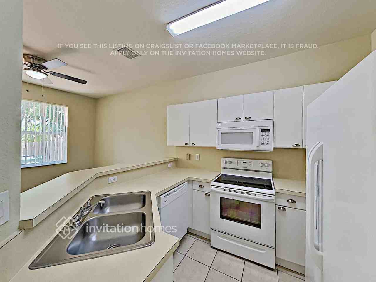 12503 Sw 124th Path - Photo 6 of 16