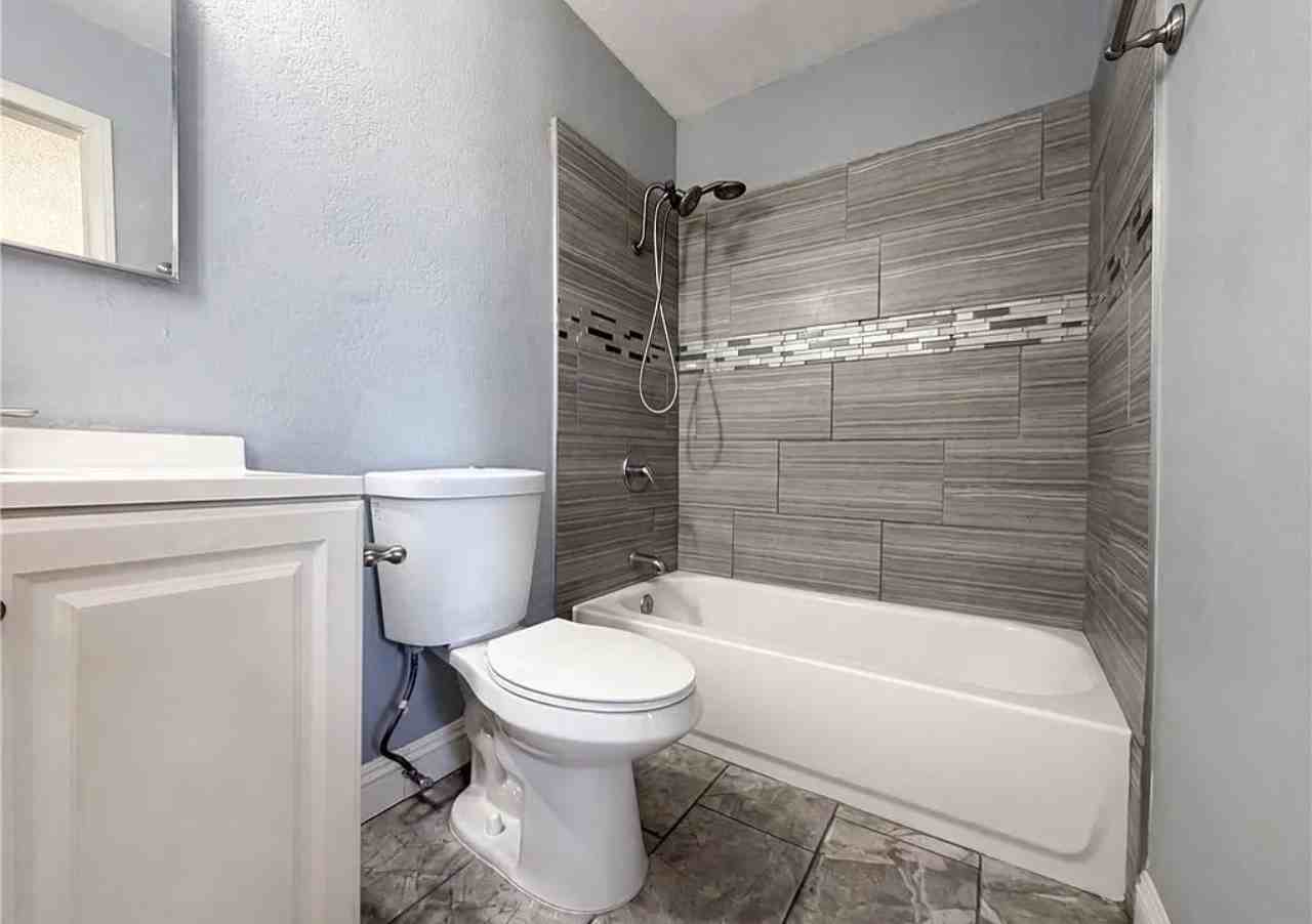 15929 La Verida Drive - Photo 3 of 9