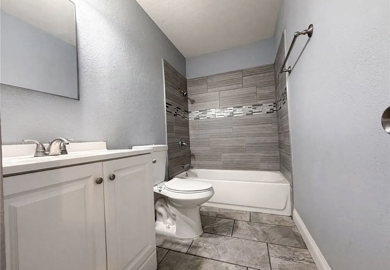 15929 La Verida Drive - Photo 4 of 9