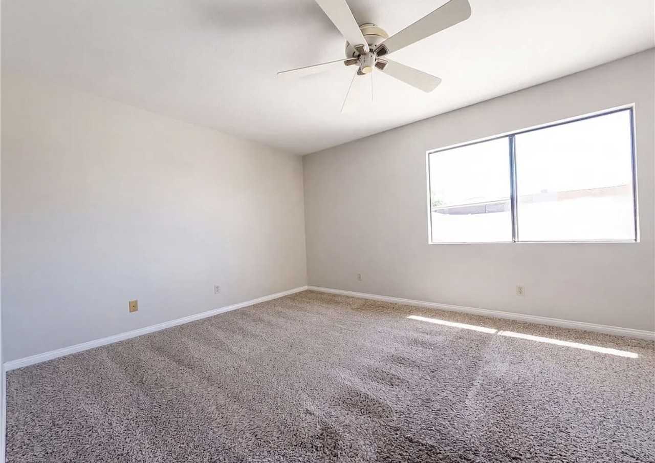 25431 Pistache Court - Photo 4 of 8
