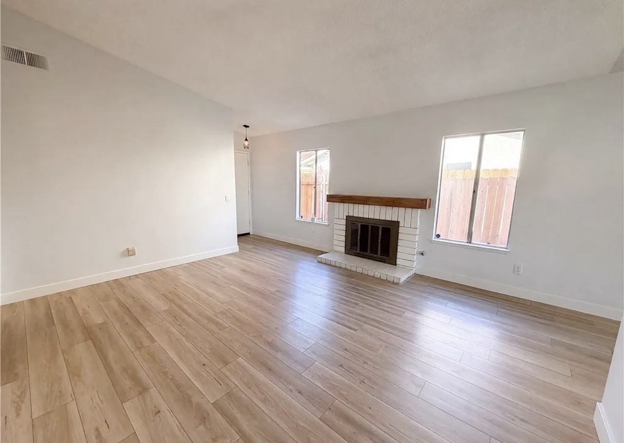 1873 Topeka Way - Photo 2 of 8