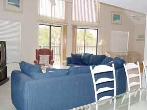 209 Spring Ave - Photo 3 of 10