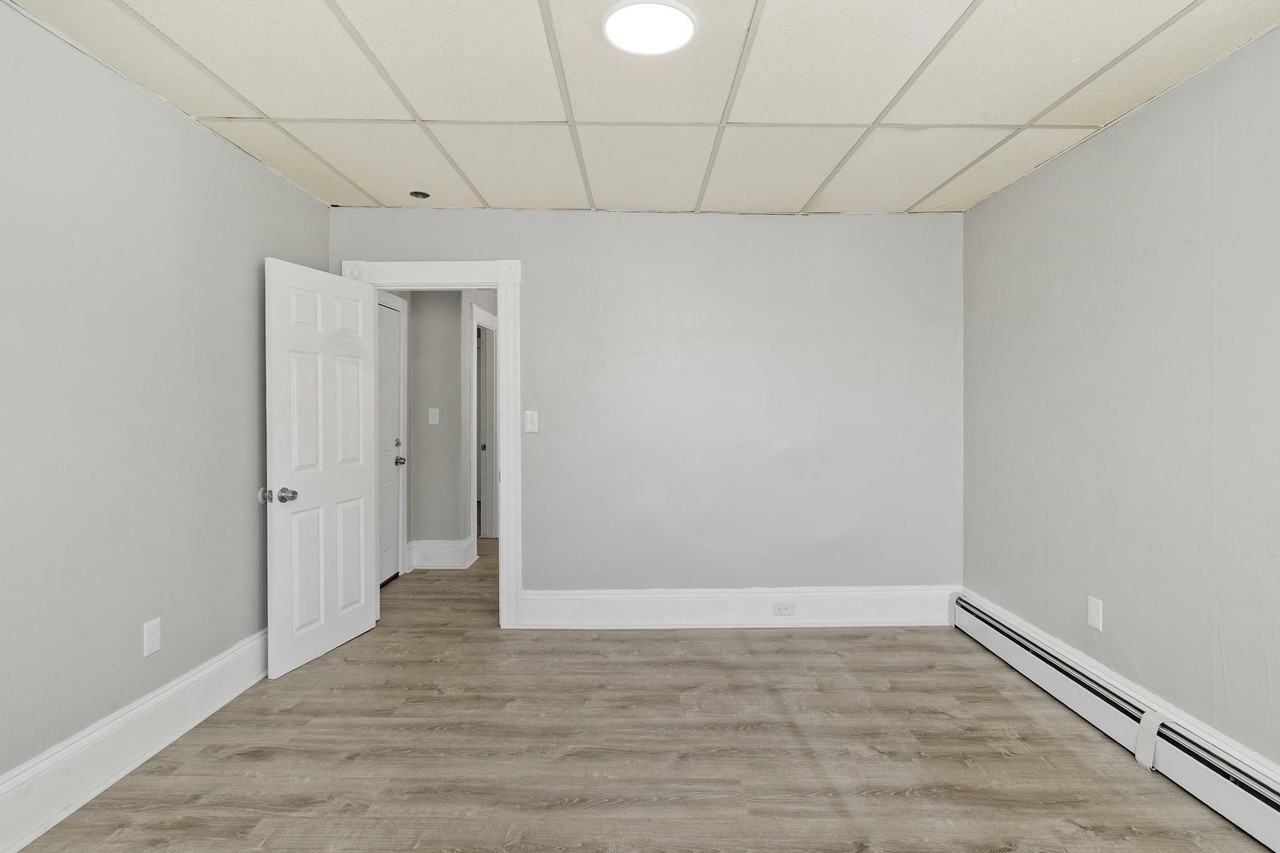 140 Bailey St #140 - Photo 3 of 26