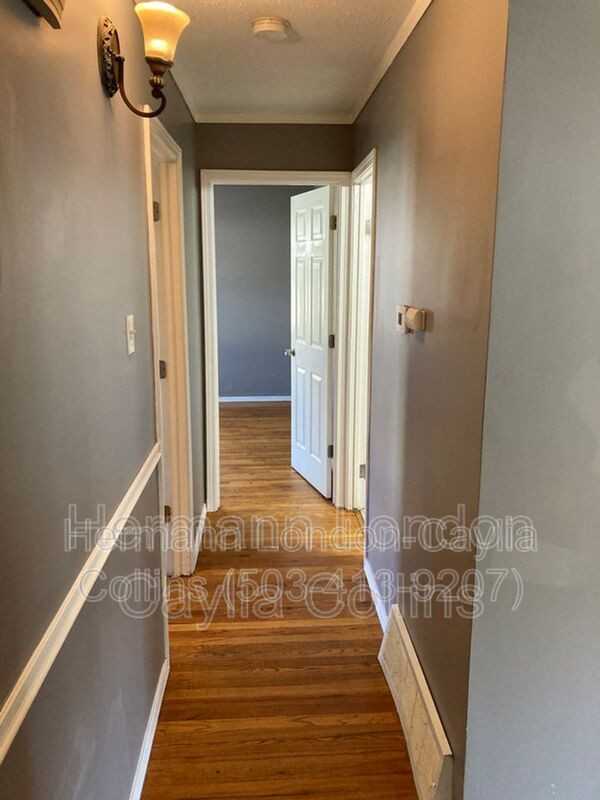 2465 Hawthorne Manor Dr - Photo 5 of 15