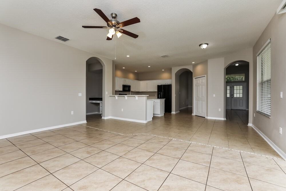 3140 Pawleys Loop N - Photo 5 of 16