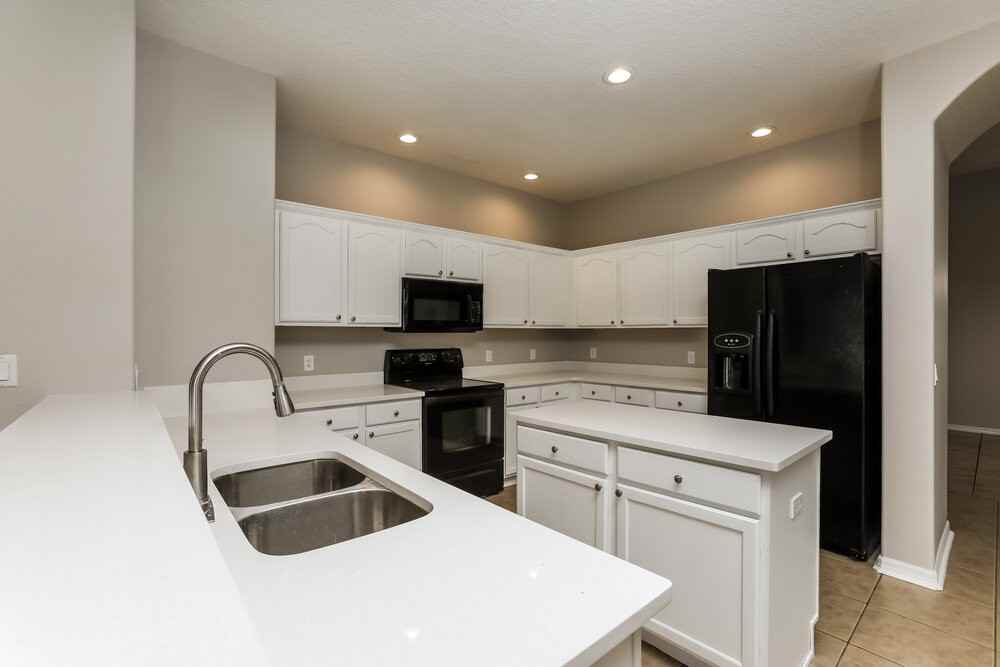 3140 Pawleys Loop N - Photo 7 of 16