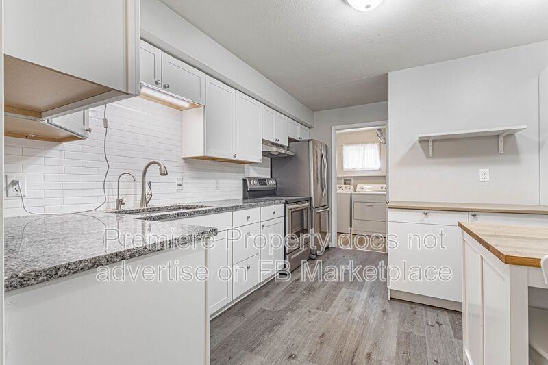 5709 W 75th St - Photo 4 of 17