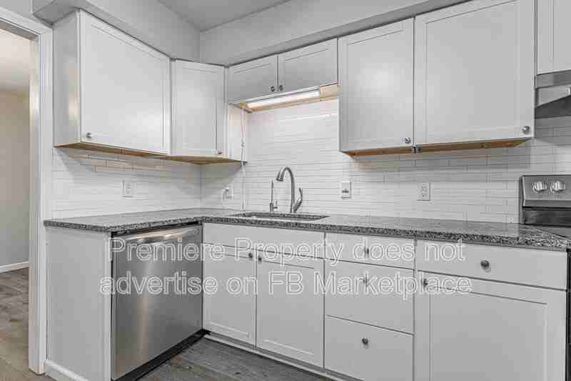 5709 W 75th St - Photo 5 of 17
