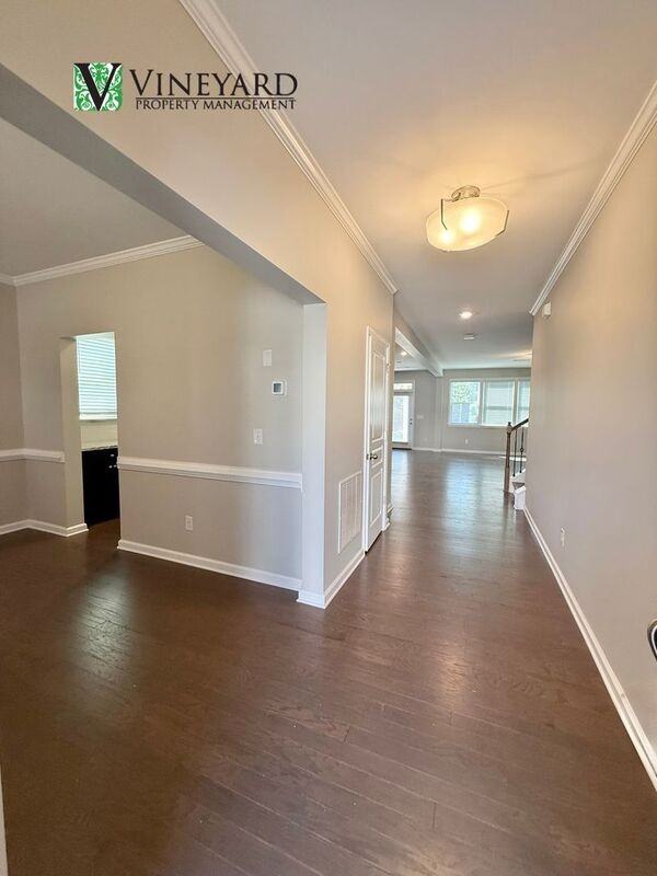 144 Avery Landing Way - Photo 4 of 43