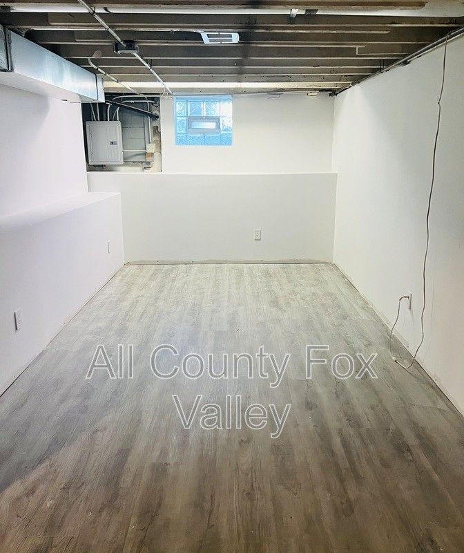 552 Orange St - Photo 5 of 20