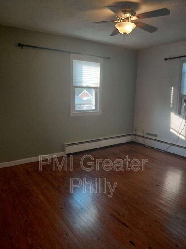 687 Mansion St - Photo 4 of 23