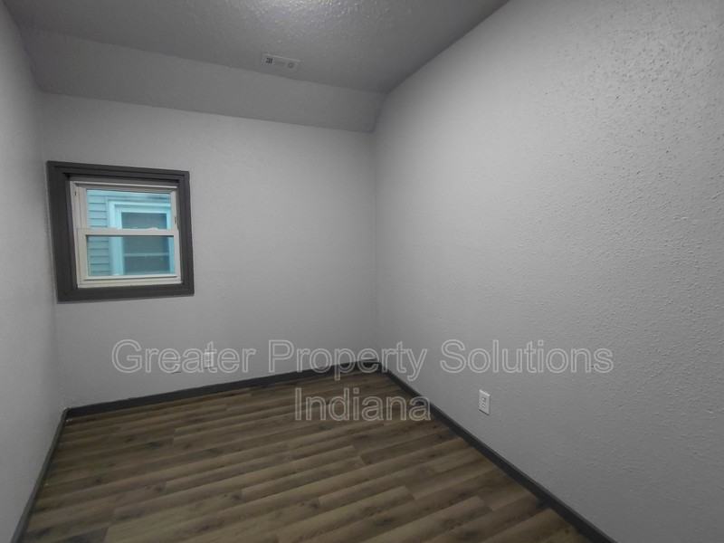 731 West 4Th Stupper - Photo 6 of 9
