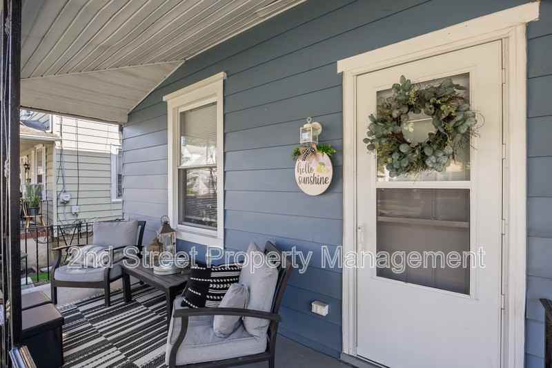 303 Walter Ave - Photo 3 of 20
