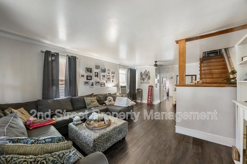 303 Walter Ave - Photo 4 of 20